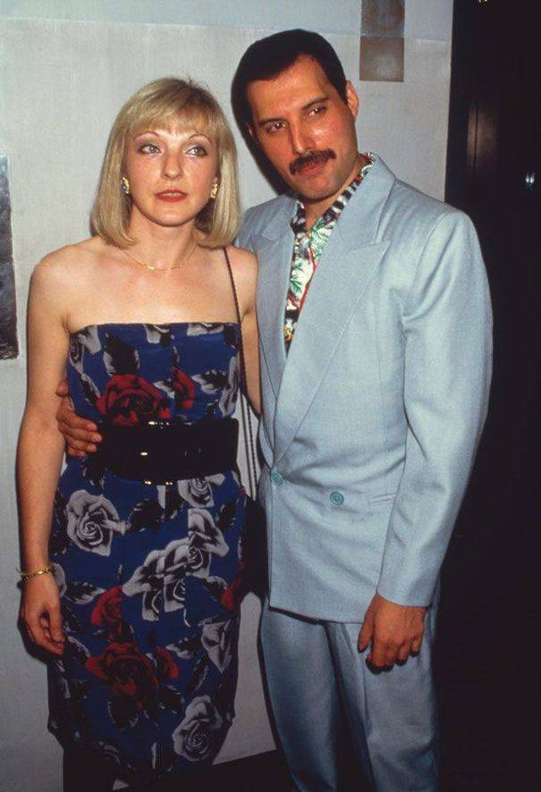 Freddie Mercury avec Mary Austin