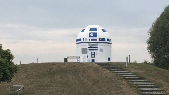observatoire en R2-D2