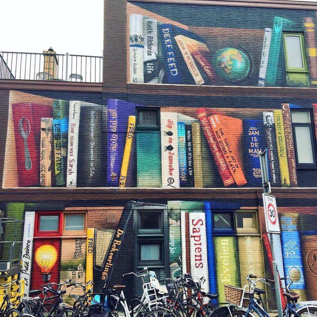 bibliothèque trompe L'oeil