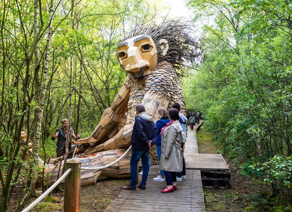 nouveaux trolls en bois récupérés