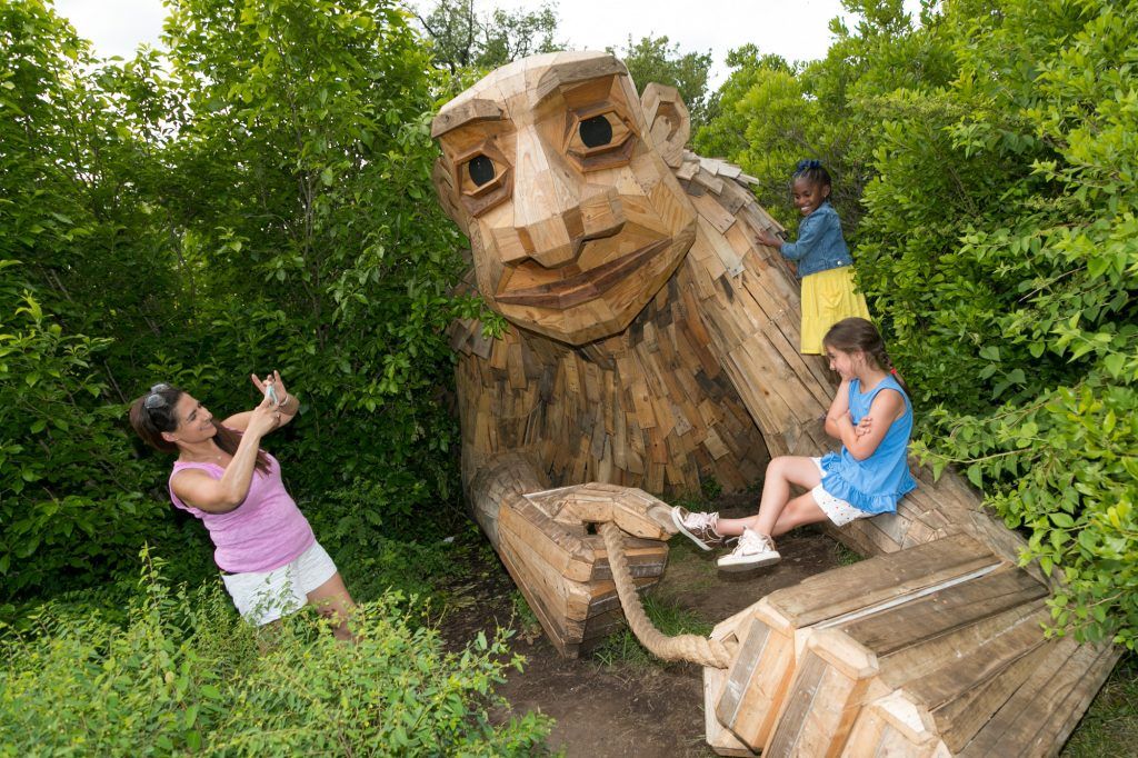 nouveaux trolls en bois récupérés