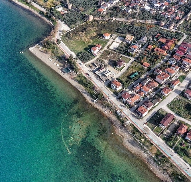 Ancienne basilique coulée sous l'eau en Turquie