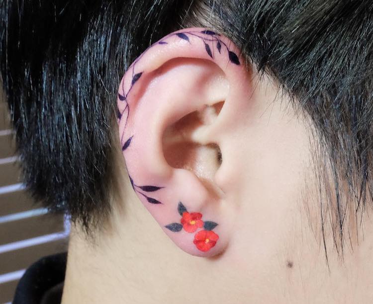 tatouages d'oreilles